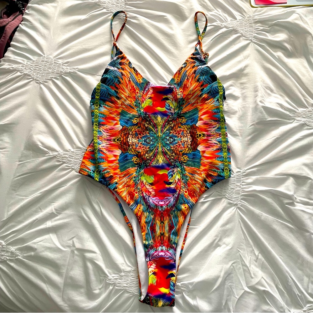 SHEIN Print Low Back One Piece Swimsuit